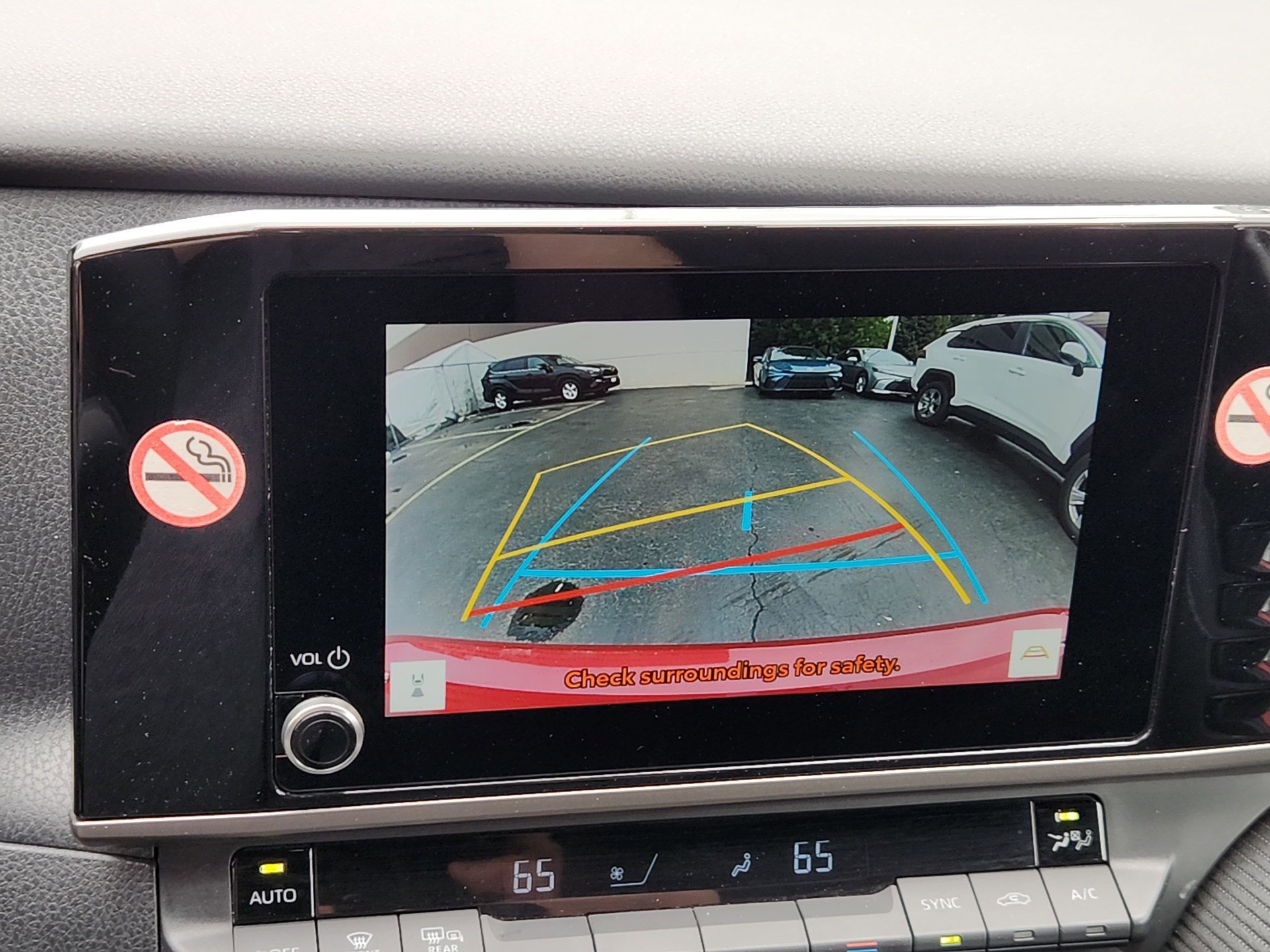 Certified 2025 Toyota Camry SE FWD image 17