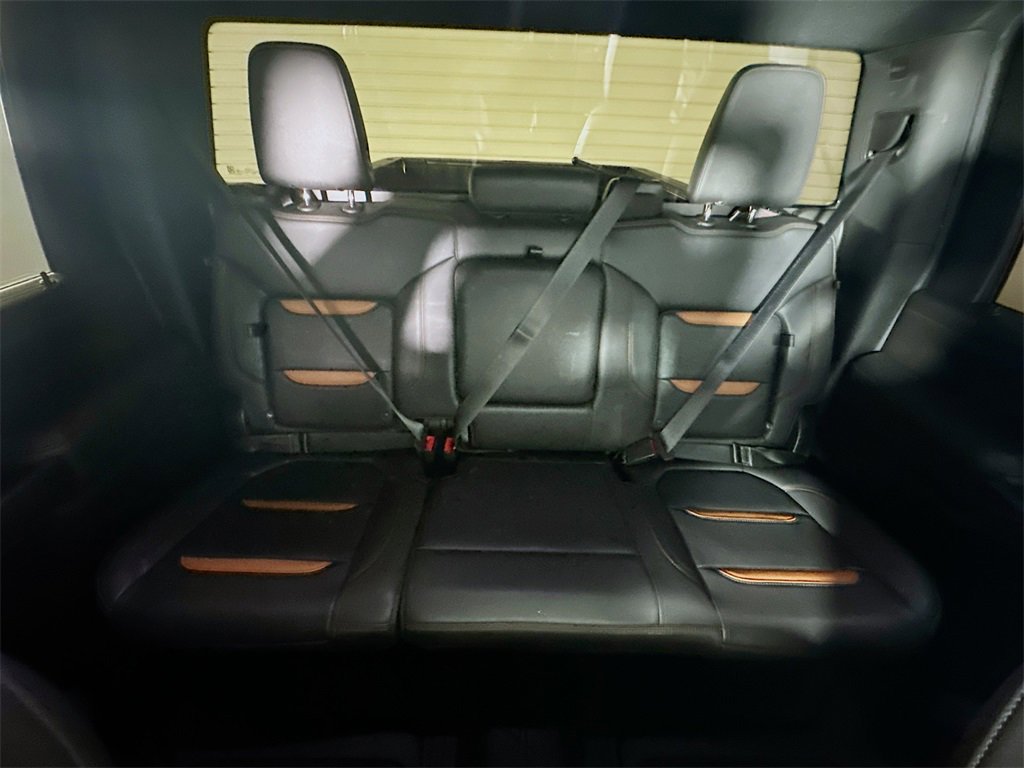 Used 2022 GMC Sierra 2500 AT4 w/ Gooseneck/5TH Wheel Package image 13