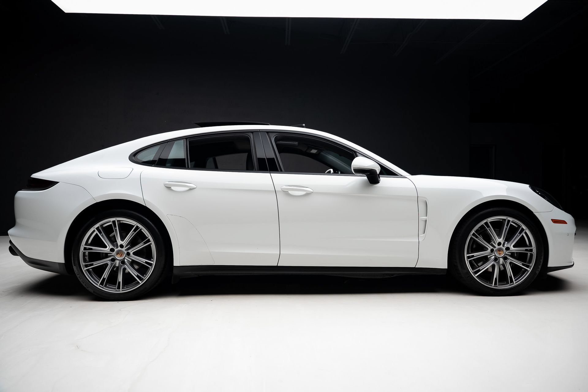 Used 2023 Porsche Panamera 4 AWD/4WD image 34