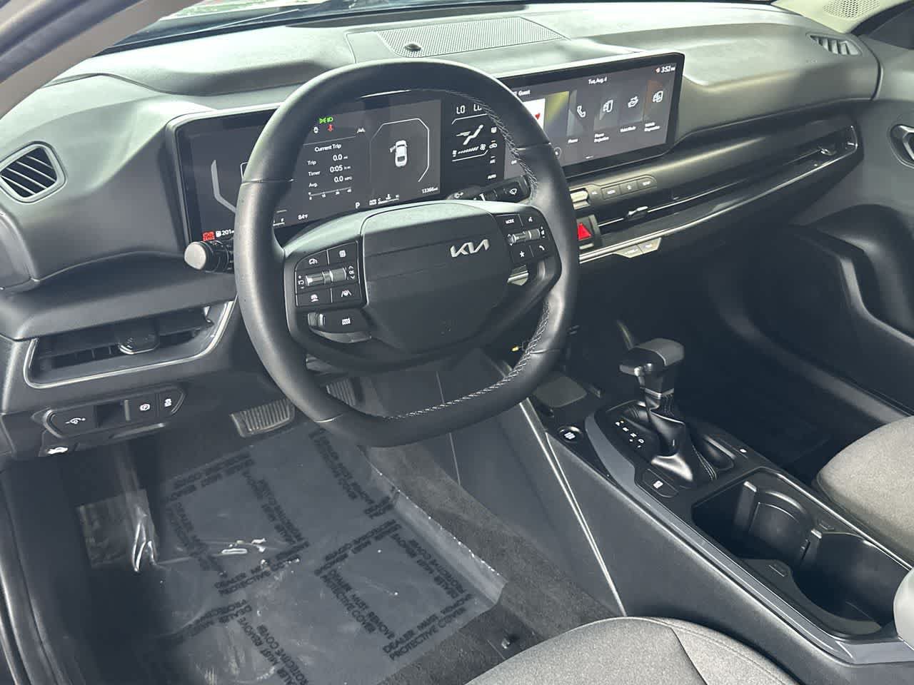 Used 2025 Kia K4 EX FWD image 13