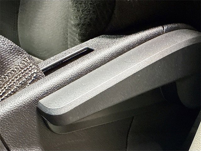 Used 2016 Dodge Grand Caravan SE image 19