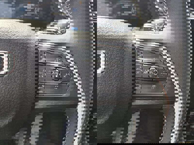 Used 2024 Jeep Grand Cherokee L Laredo image 16