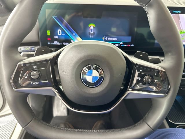 Used 2025 BMW 530i xDrive image 22