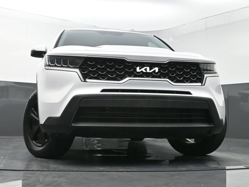 Used 2022 Kia Sorento LX image 24