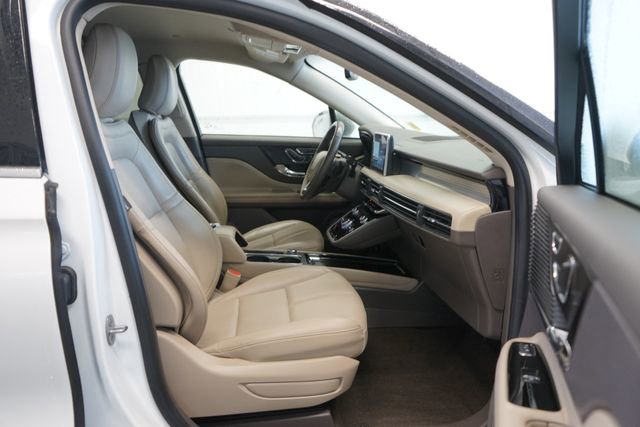 Used 2022 Lincoln Corsair AWD w/ Equipment Group 101A image 34