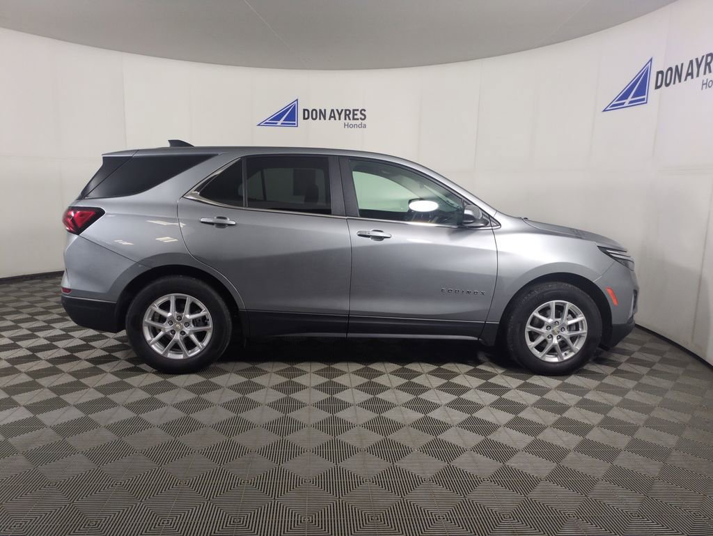 Used 2023 Chevrolet Equinox LT image 9