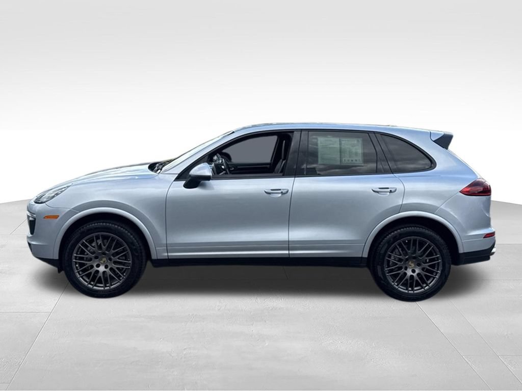 Used 2017 Porsche Cayenne Platinum Edition AWD/4WD image 4