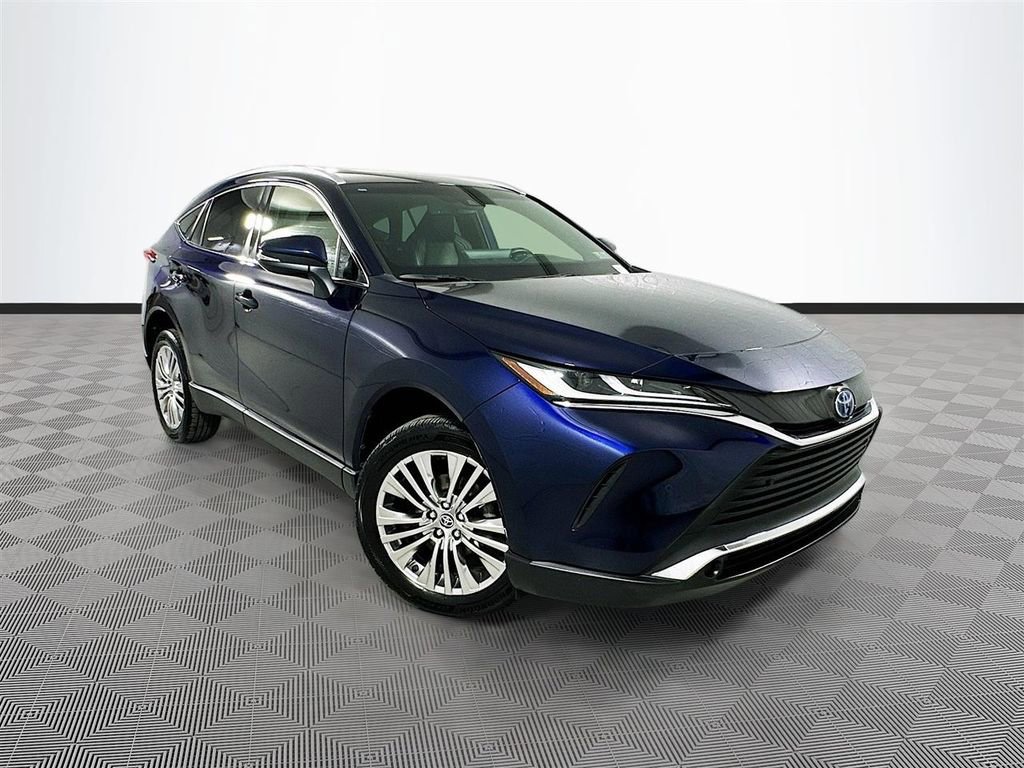 Used 2021 Toyota Venza XLE w/ Softex Package
