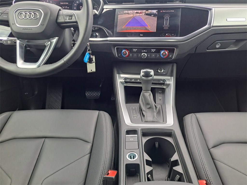Used 2025 Audi Q3 2.0T Premium image 21