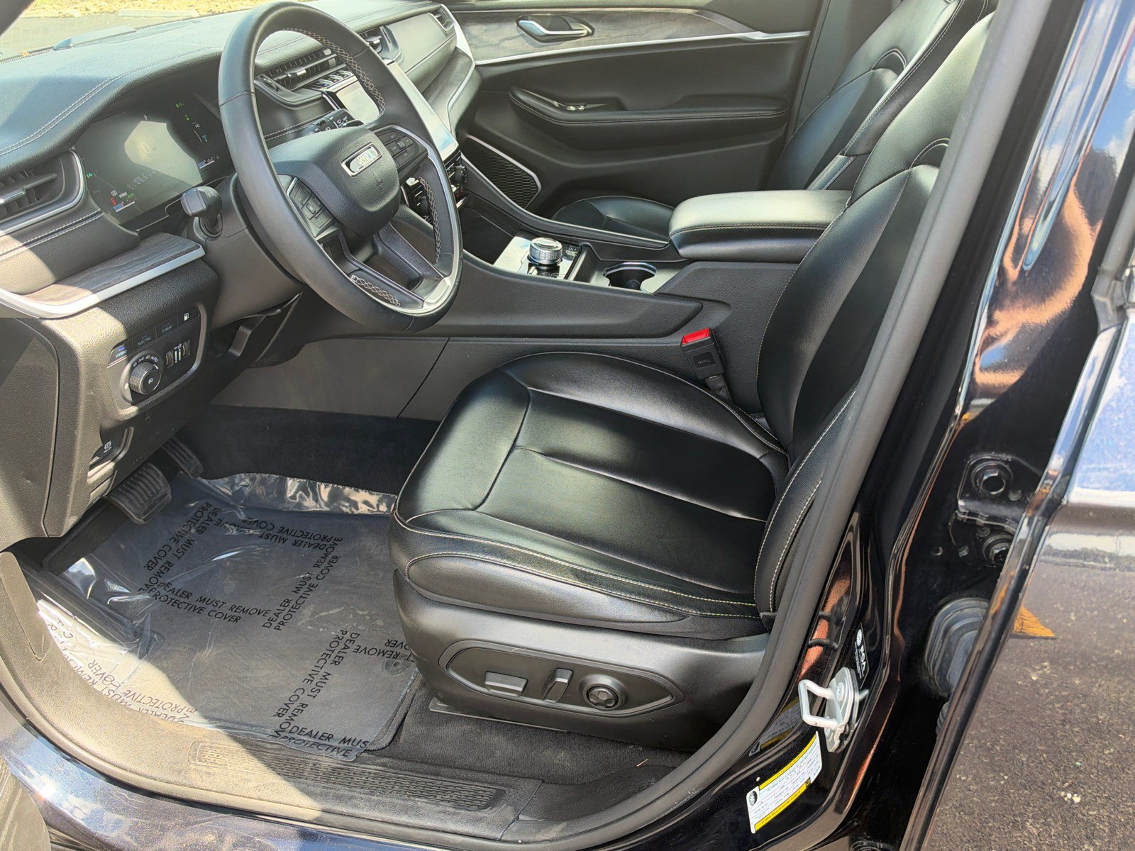 Used 2024 Jeep Grand Cherokee Limited 4xe AWD/4WD image 9