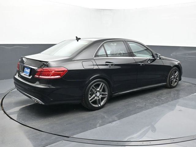 Used 2015 Mercedes-Benz E 350 4MATIC Sedan image 5