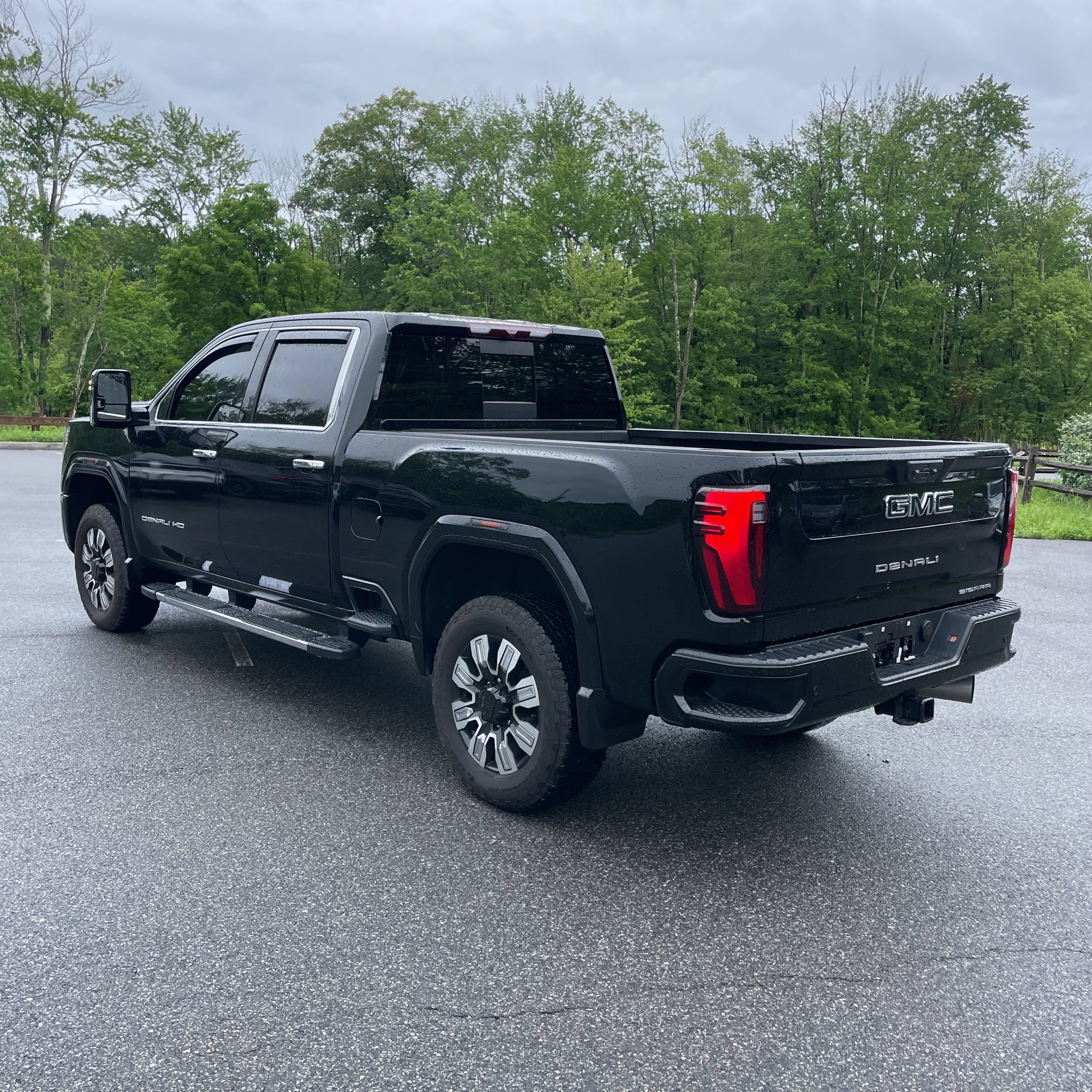 Used 2024 GMC Sierra 2500 Denali AWD/4WD image 4