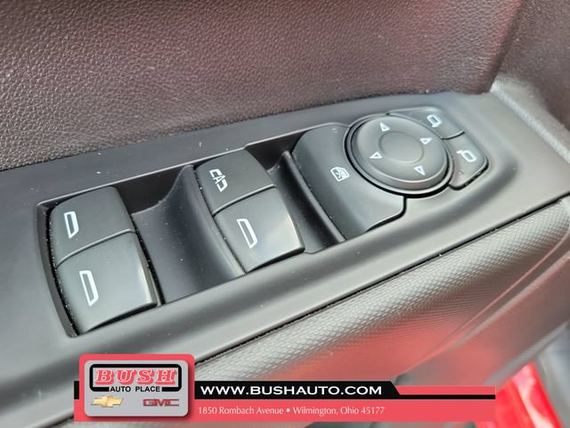 Used 2020 Chevrolet Silverado 1500 Custom w/ Custom Value Package AWD/4WD image 19