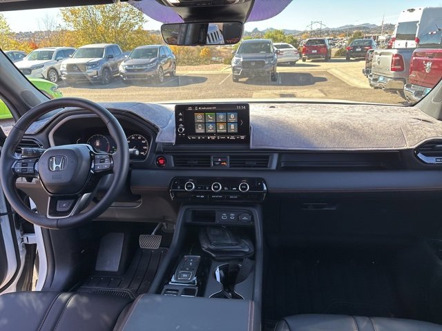 Used 2025 Honda Pilot TrailSport image 21