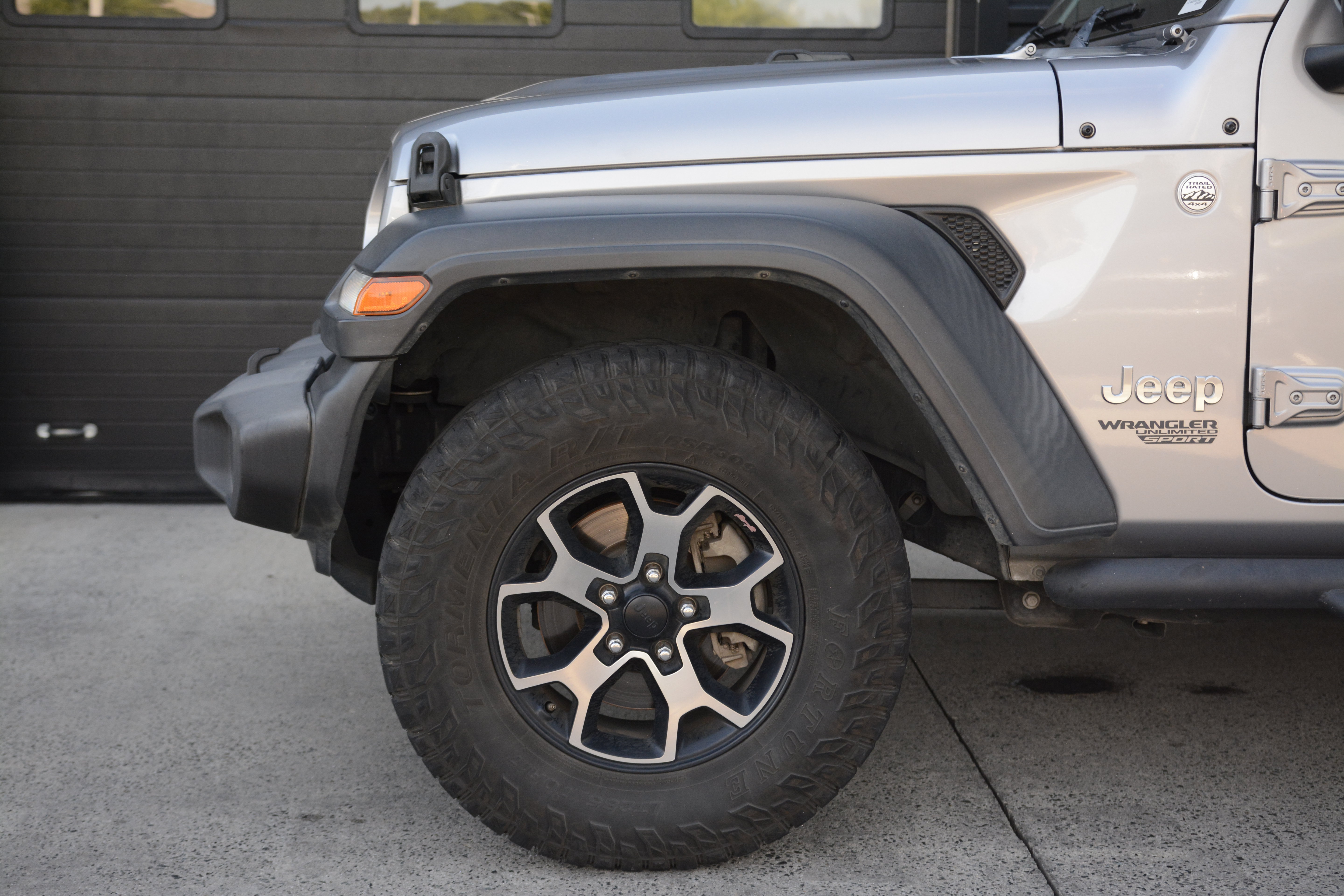 Used 2018 Jeep Wrangler Unlimited Sport AWD/4WD image 33