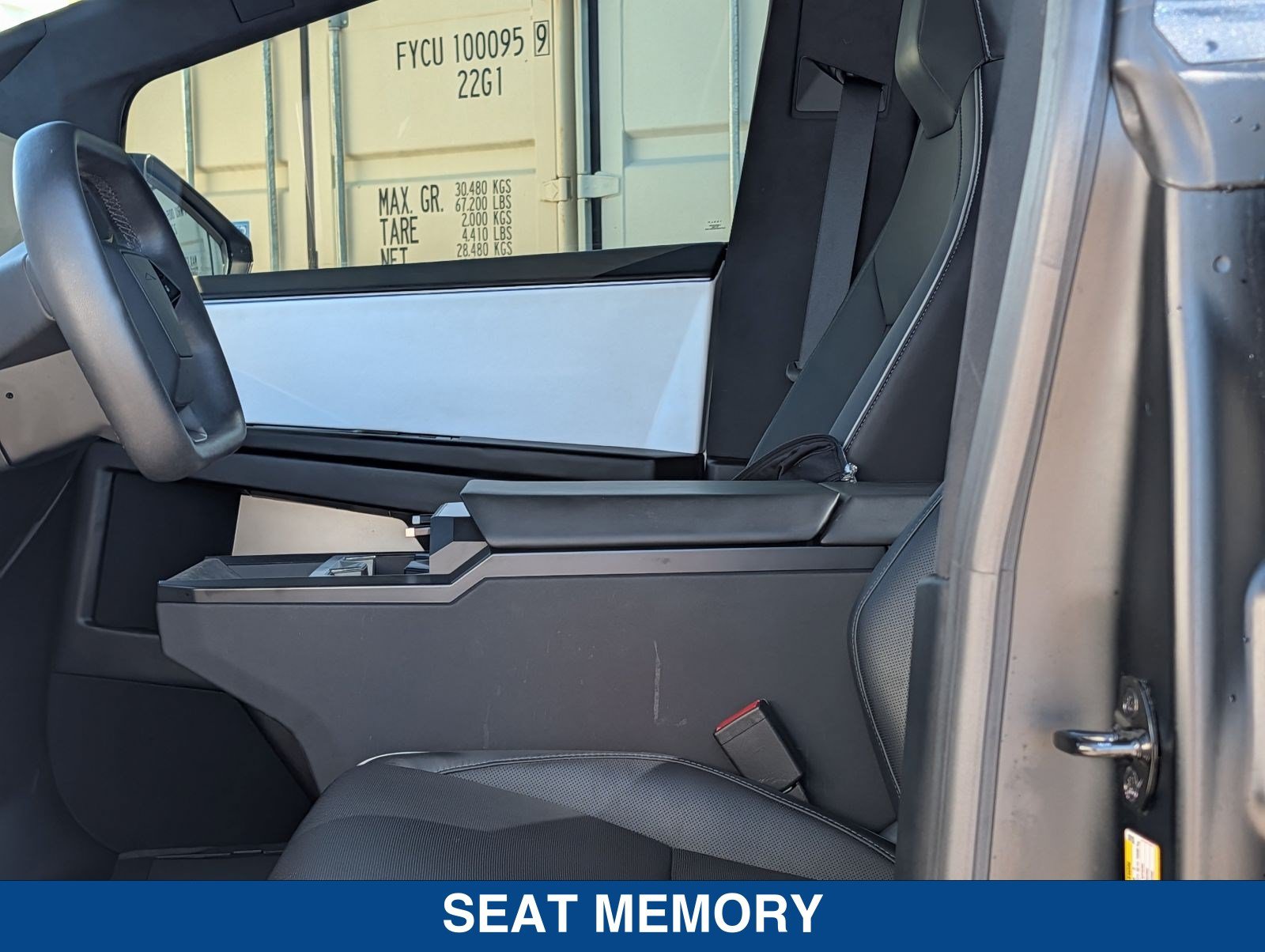 Used 2024 Tesla Cybertruck Cyberbeast AWD/4WD image 36