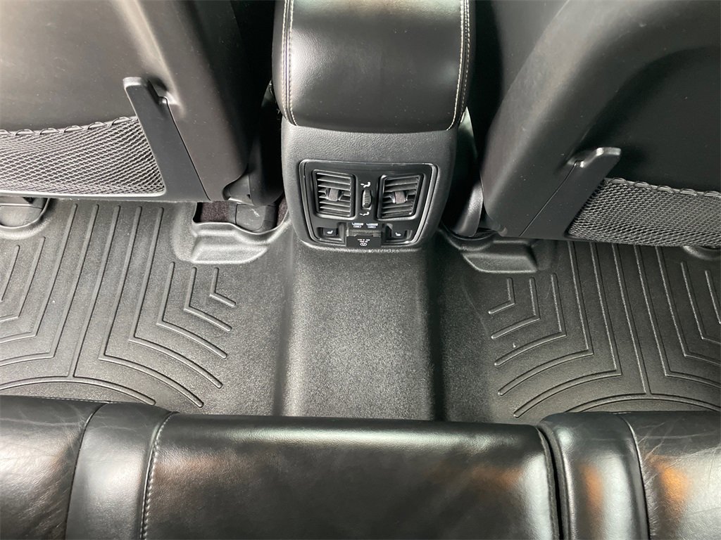 Used 2016 Jeep Grand Cherokee Limited image 41