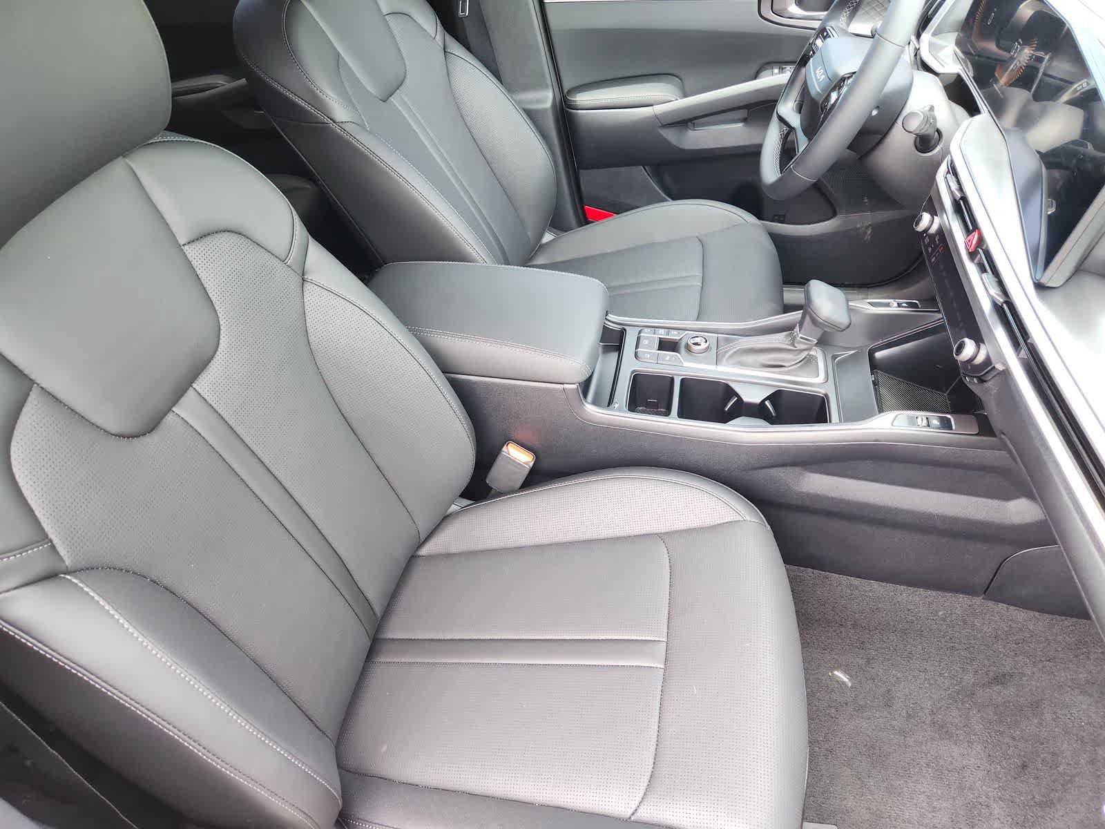 New 2026 Kia Sorento S FWD image 12