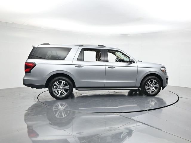 Certified 2023 Ford Expedition Max Limited RWD image 2