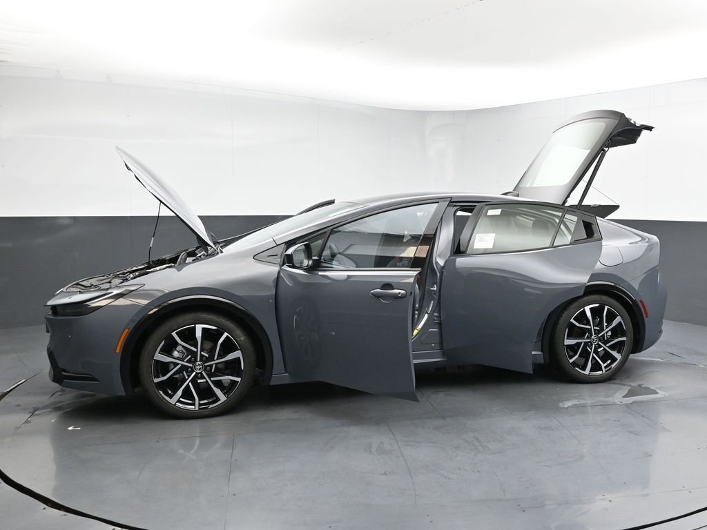 New 2025 Toyota Prius Plug-In Hybrid FWD image 39