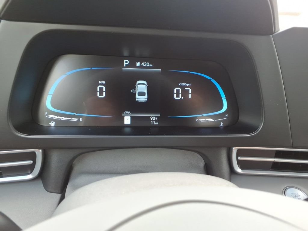 New 2026 Hyundai Elantra Sport FWD image 17