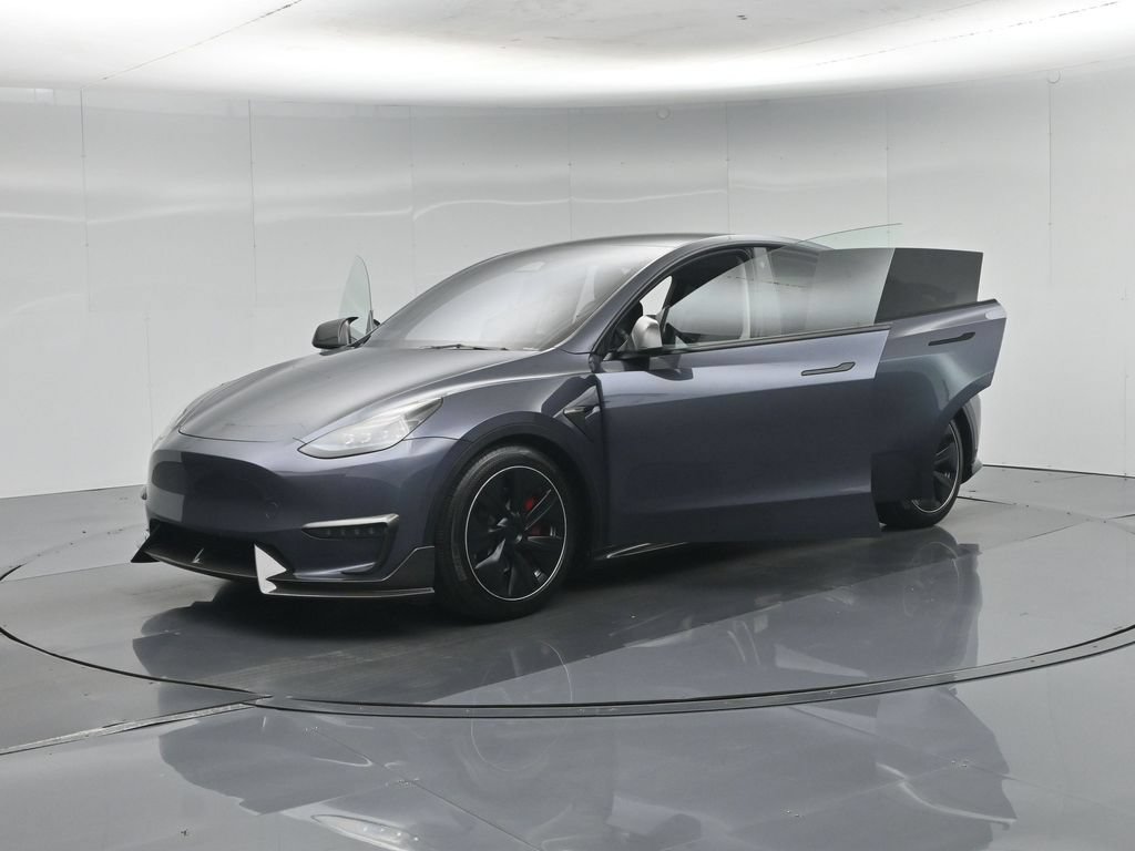 Used 2023 Tesla Model Y Long Range AWD/4WD image 30