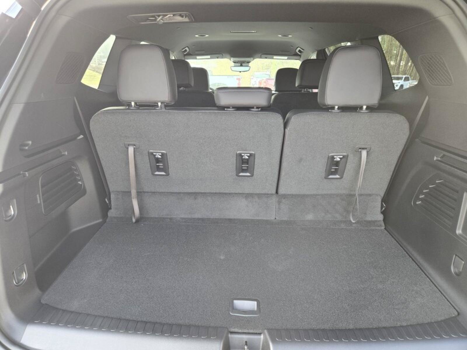 New 2026 GMC Acadia Elevation w/ Elevation Premium Package FWD image 7
