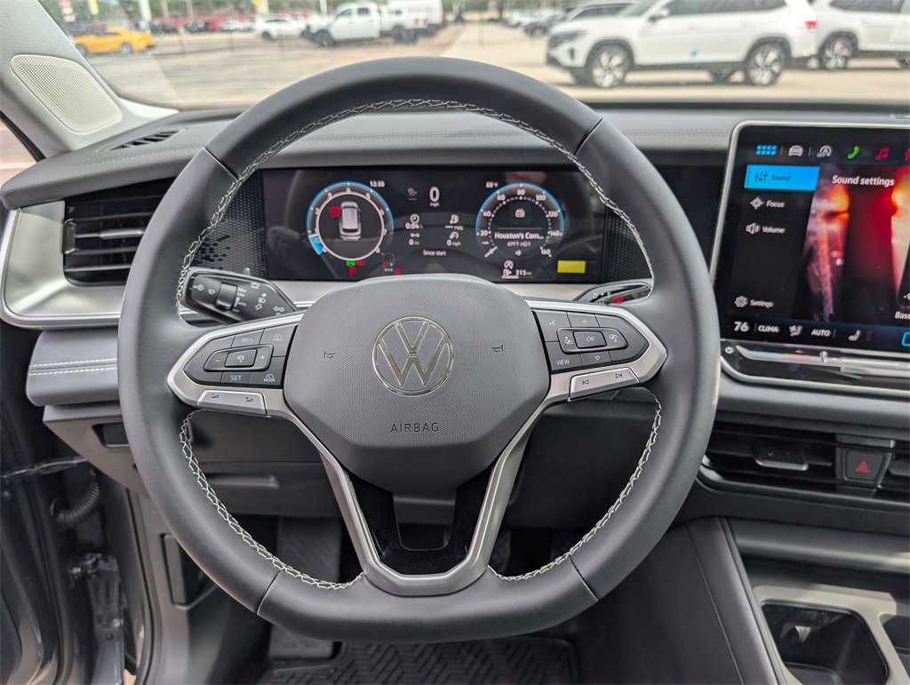 New 2026 Volkswagen Tiguan SE image 15