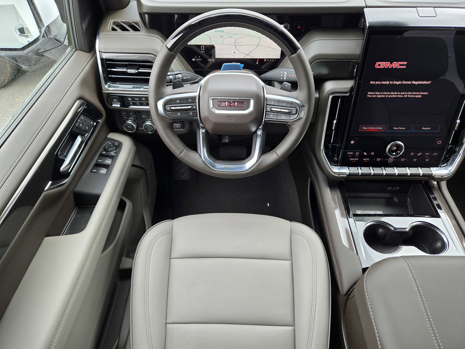 New 2026 GMC Yukon Elevation w/ Elevation Premium Package AWD/4WD image 7