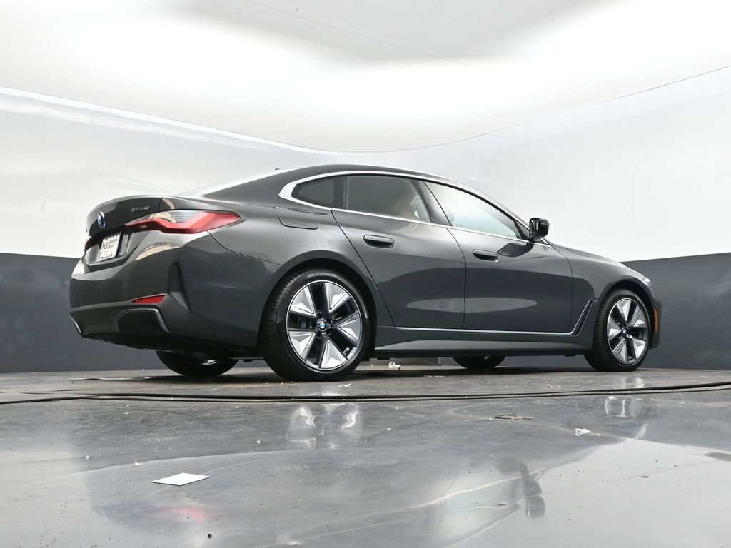 New 2025 BMW i4 eDrive40 w/ Premium Package RWD image 42
