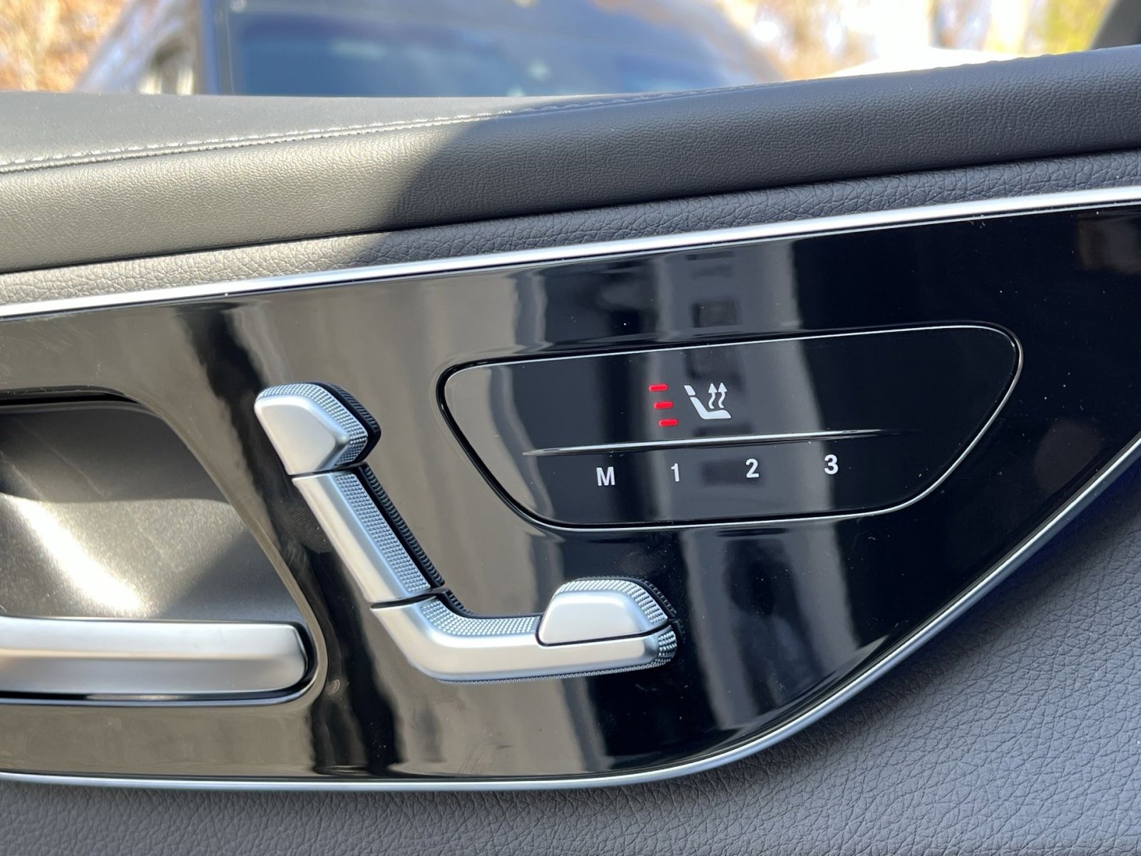 New 2026 Mercedes-Benz GLC 350e 4MATIC image 34