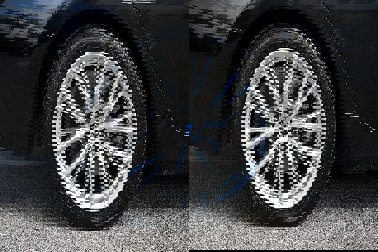 Used 2024 BMW 330i Sedan image 13