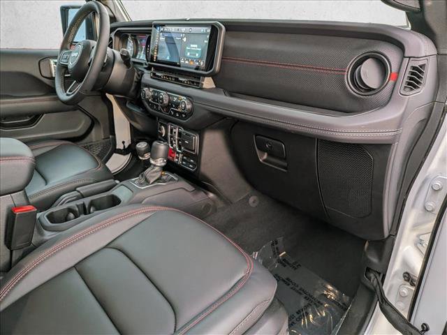 Used 2025 Jeep Gladiator Rubicon AWD/4WD image 30