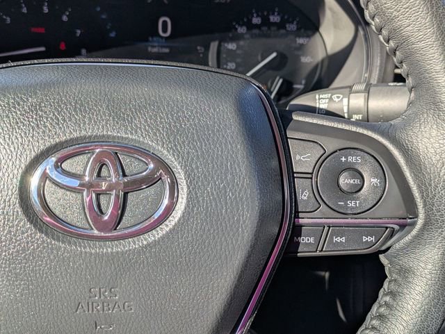 Used 2022 Toyota Avalon XLE image 20