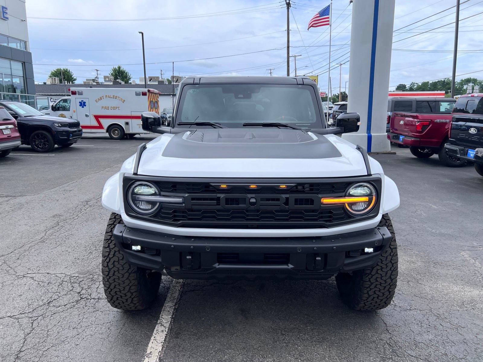 New 2026 Ford Bronco Raptor AWD/4WD image 14