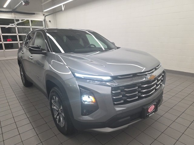 New 2025 Chevrolet Equinox LT w/ Safety and Technology Package image 1