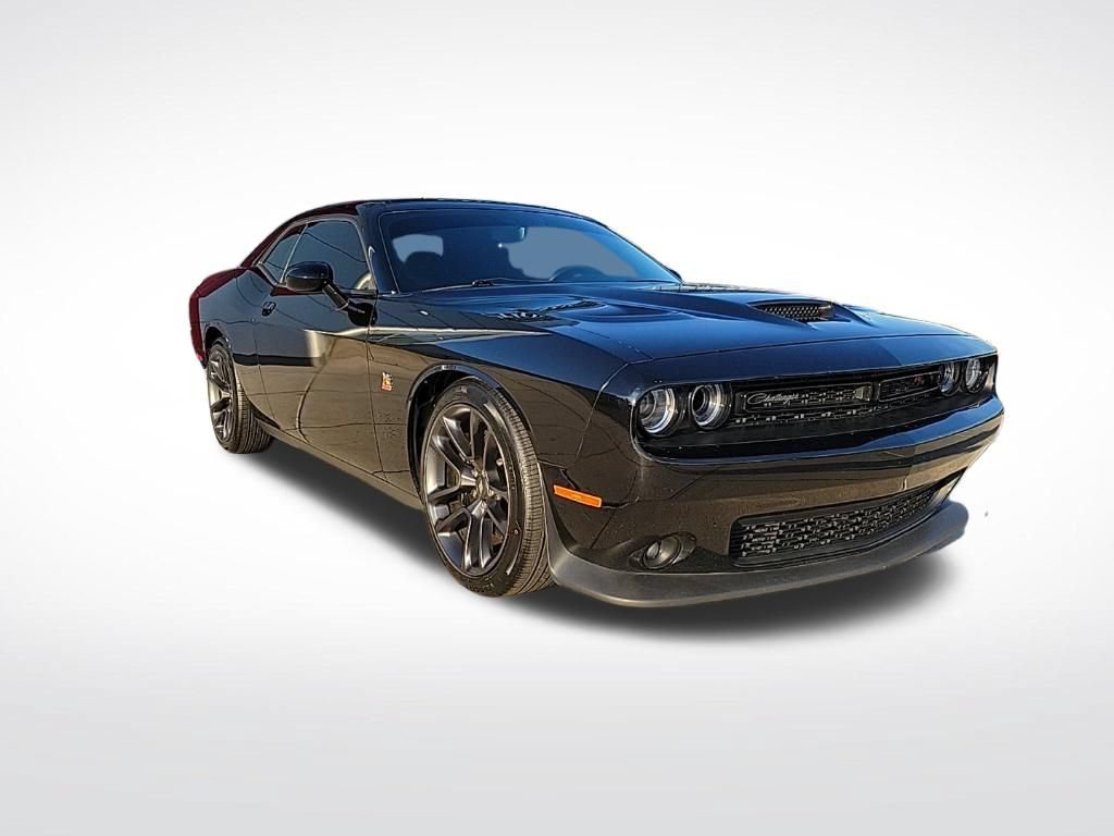 Used 2021 Dodge Challenger R/T Scat Pack RWD image 5