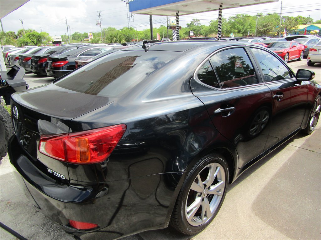 Used 2010 Lexus IS 250 RWD image 4