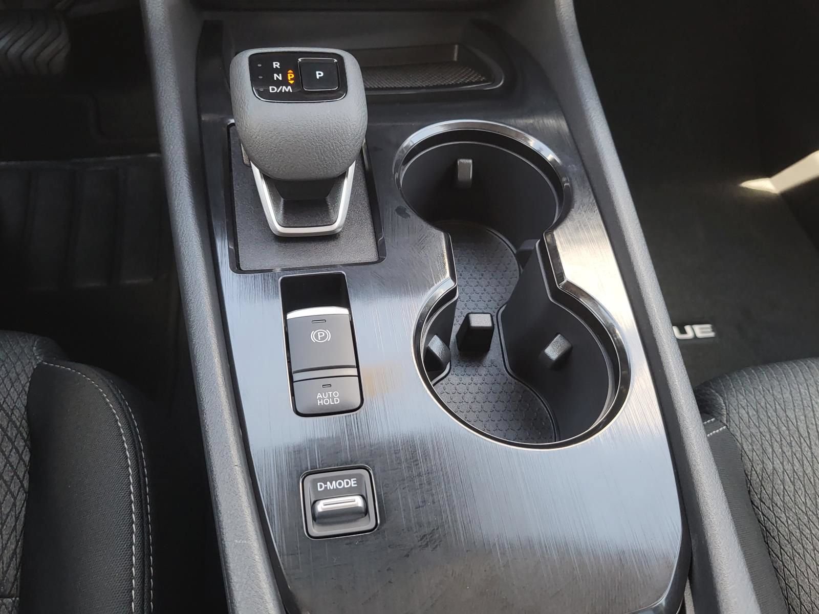 Used 2026 Nissan Rogue SV FWD image 26
