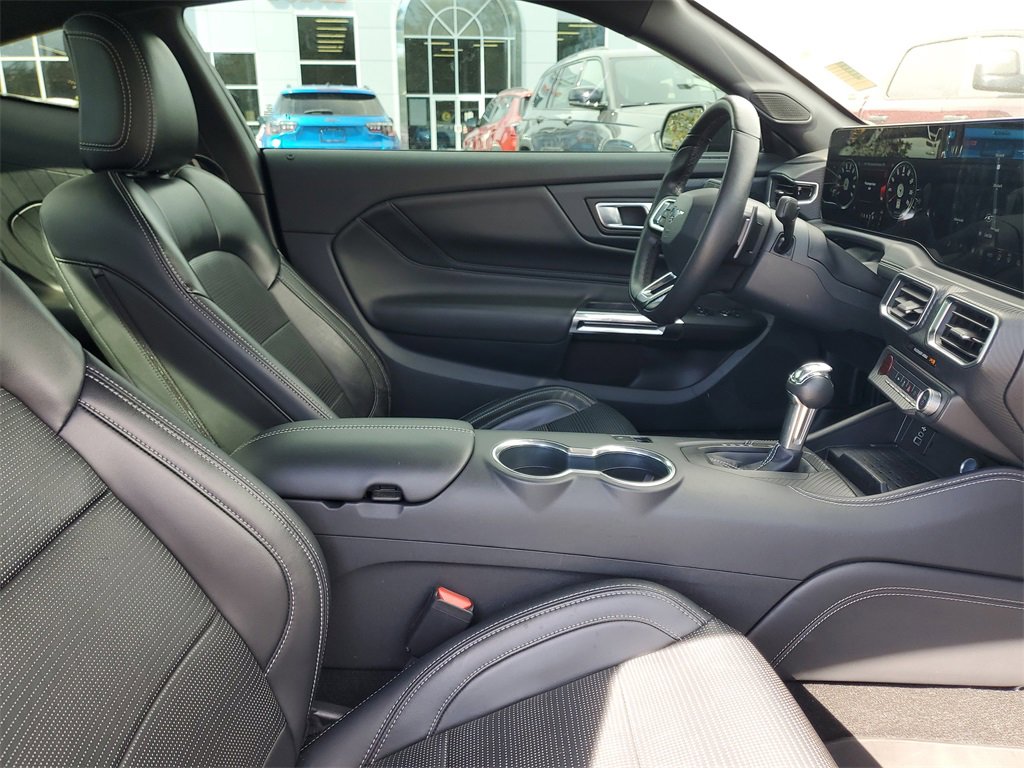 Used 2024 Ford Mustang GT Premium image 31