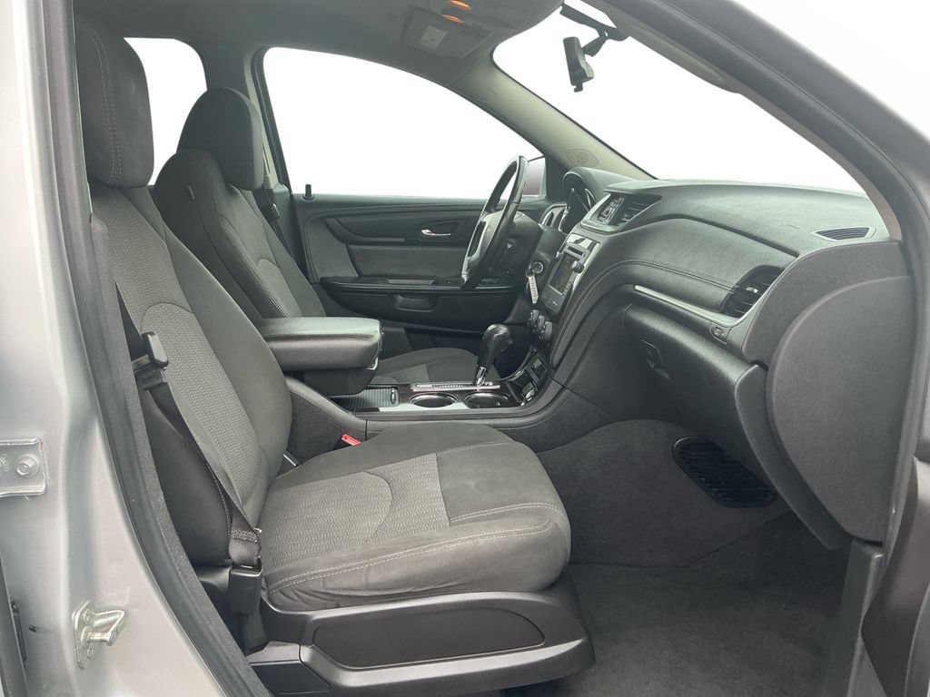 Used 2017 Chevrolet Traverse LT FWD image 22