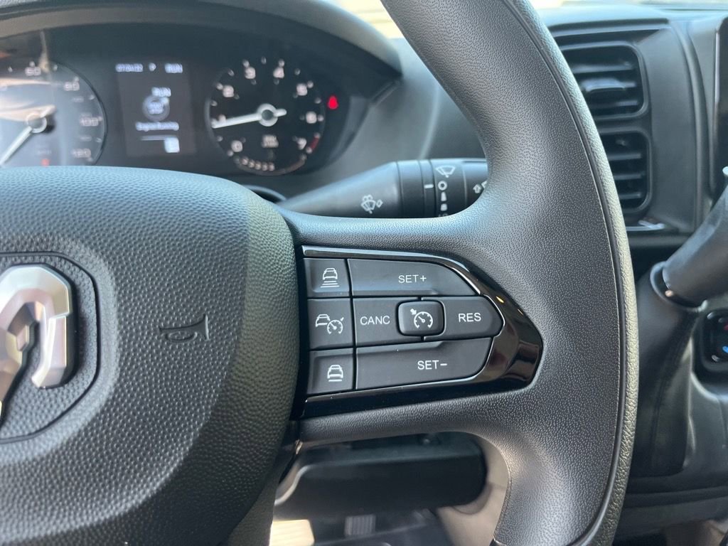 Used 2025 RAM ProMaster 2500 w/ Convenience Group image 14