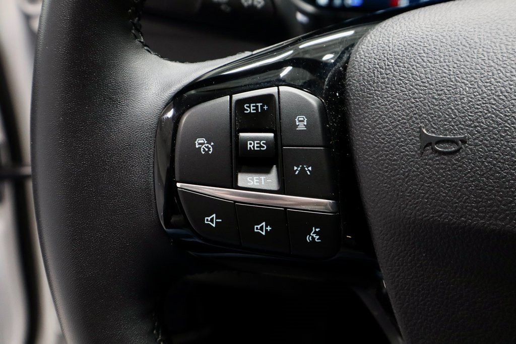 Certified 2024 Ford Escape Platinum image 29