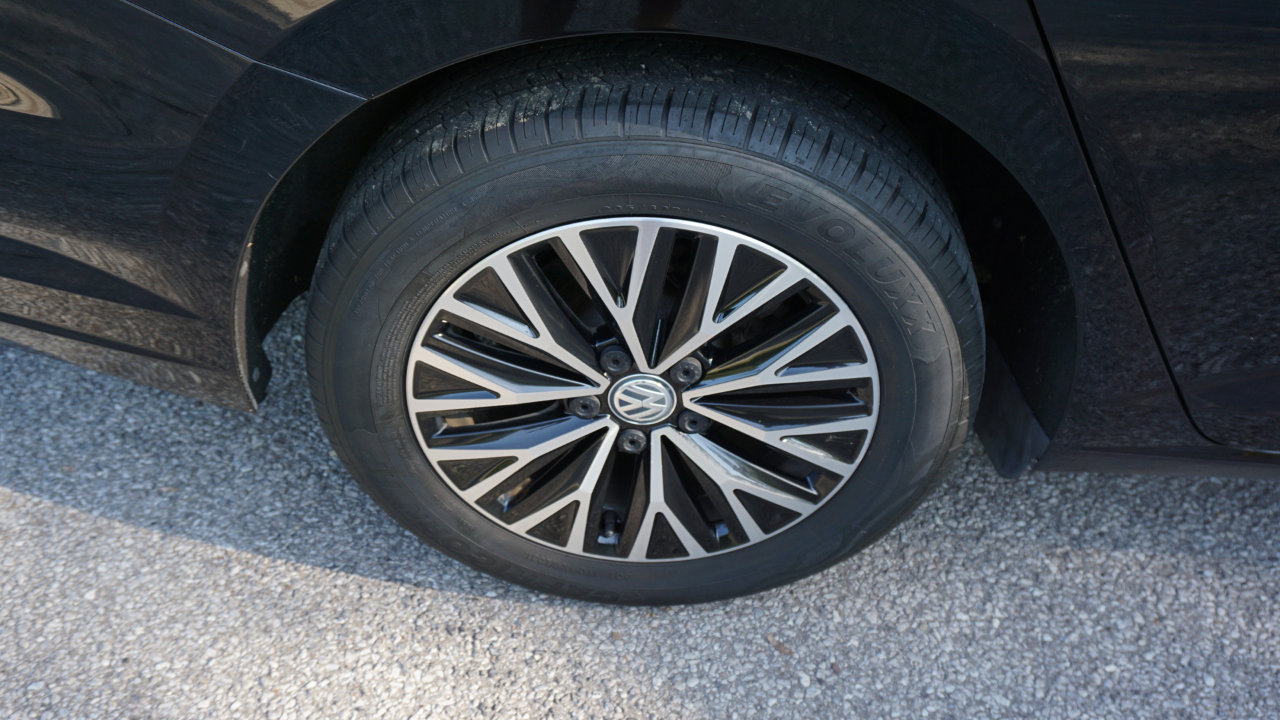 Used 2019 Volkswagen Jetta SE image 11