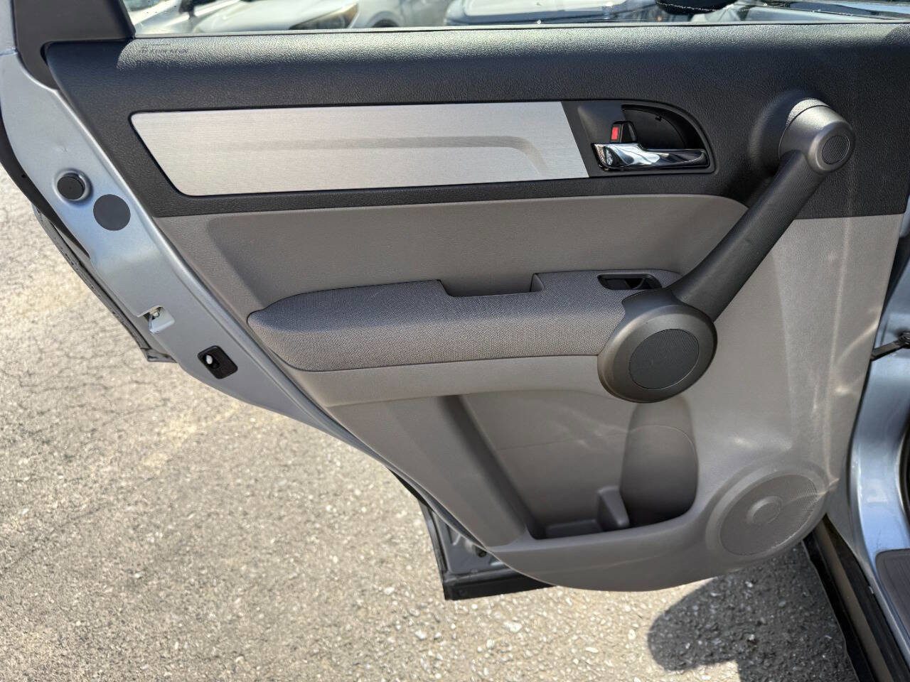 Used 2011 Honda CR-V SE image 19