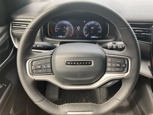 Used 2025 Jeep Wagoneer Series II AWD/4WD image 12