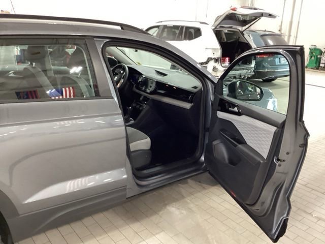 Used 2023 Volkswagen Taos S FWD image 10