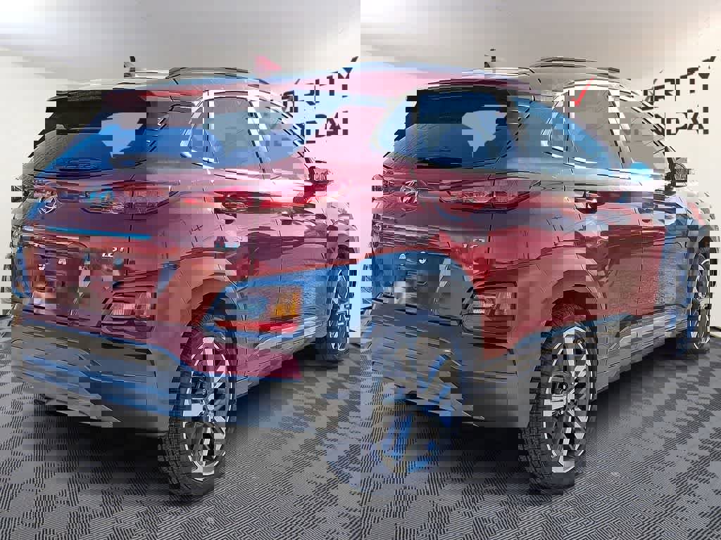 Used 2021 Hyundai Kona Limited w/ Cargo Package image 4