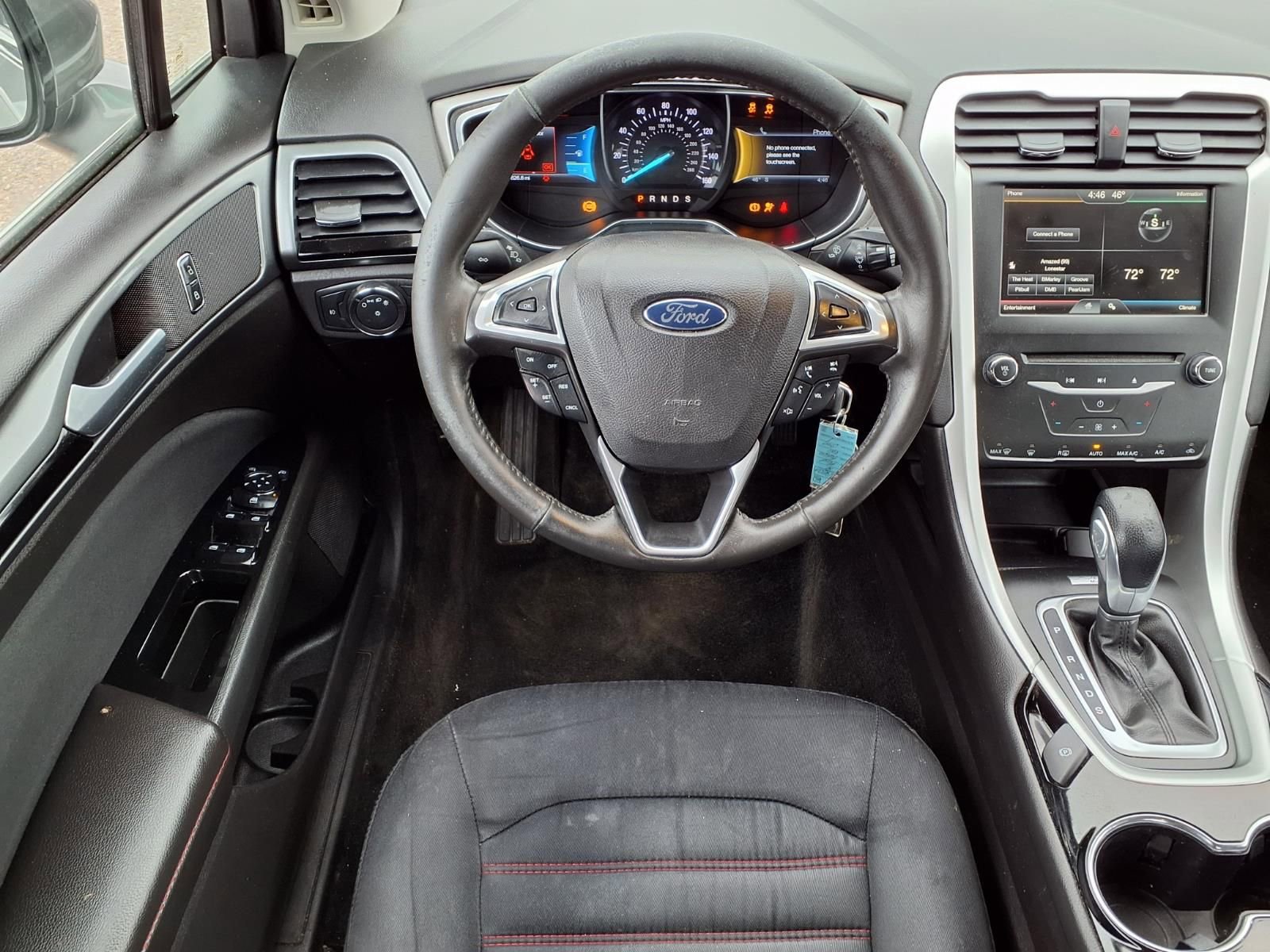 Used 2014 Ford Fusion SE FWD image 11