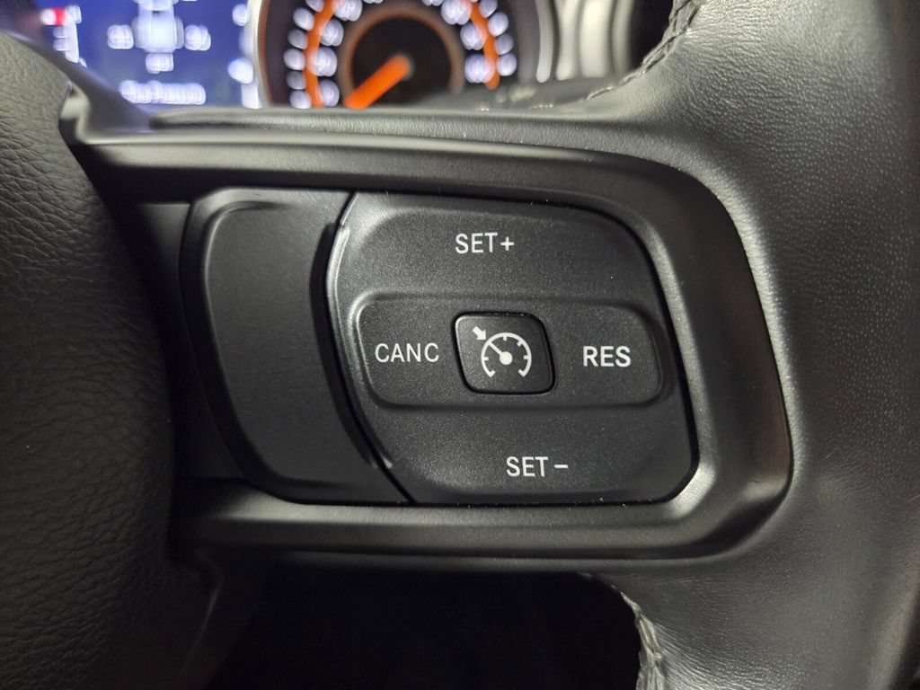 Used 2021 Jeep Gladiator Sport AWD/4WD image 16